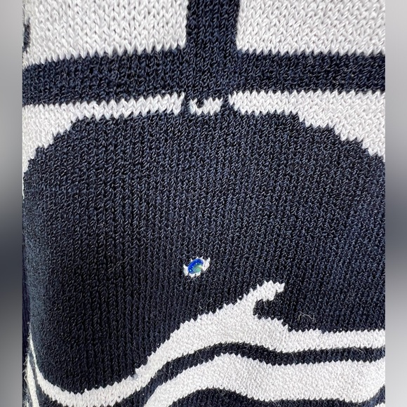 St. John Knit Whale Graphic Long Sleeve Collared Pullover Sweater - Picture 4 of 7